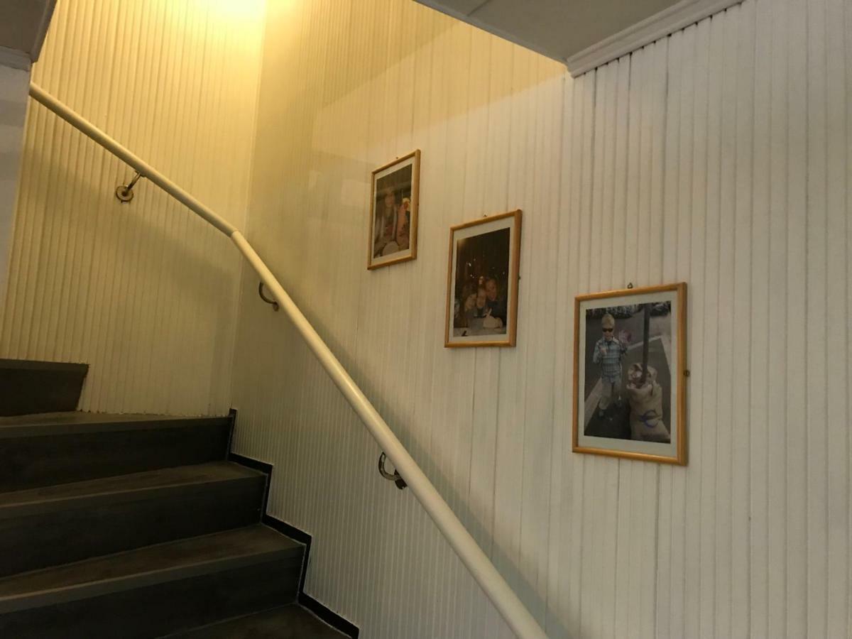 Nina'S Guesthouse, Jaemsae City,160 M2 ภายนอก รูปภาพ